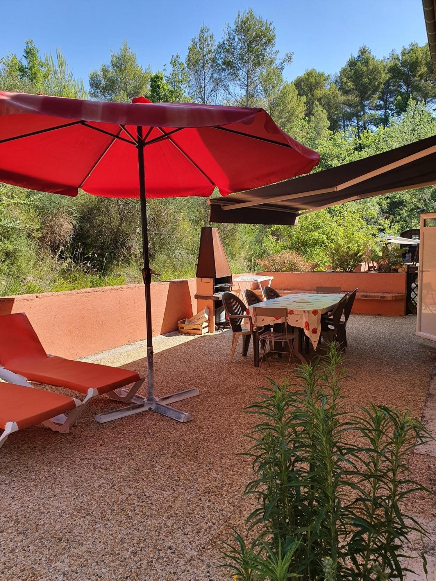 L'Oustaou du Luberon et SPA Villelaure Extérieur photo