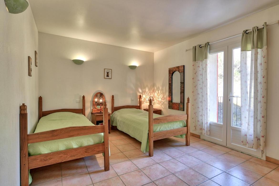 L'Oustaou du Luberon et SPA Villelaure Extérieur photo